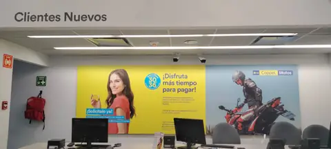 Módulo de cajas con mural publicitario